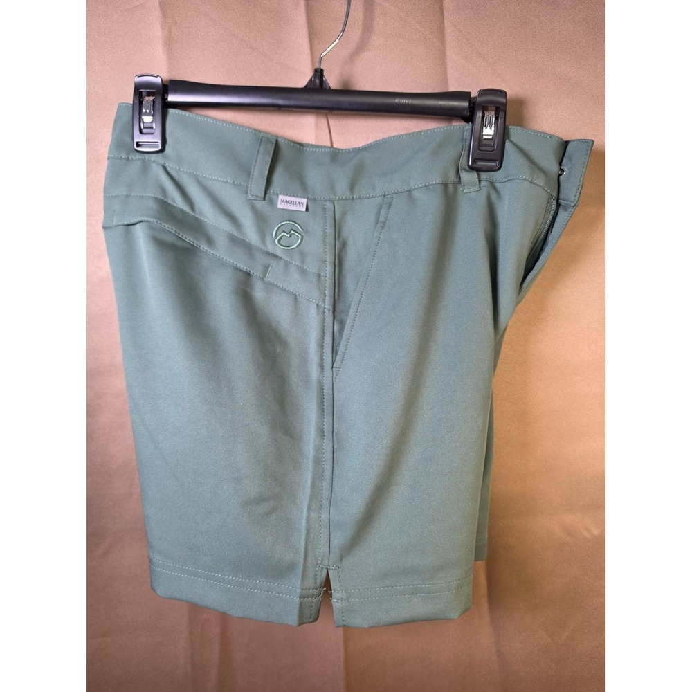 Magellan Outdoors Womens Falcon Lake Shorts Duck Green Classic Fit Small NWT